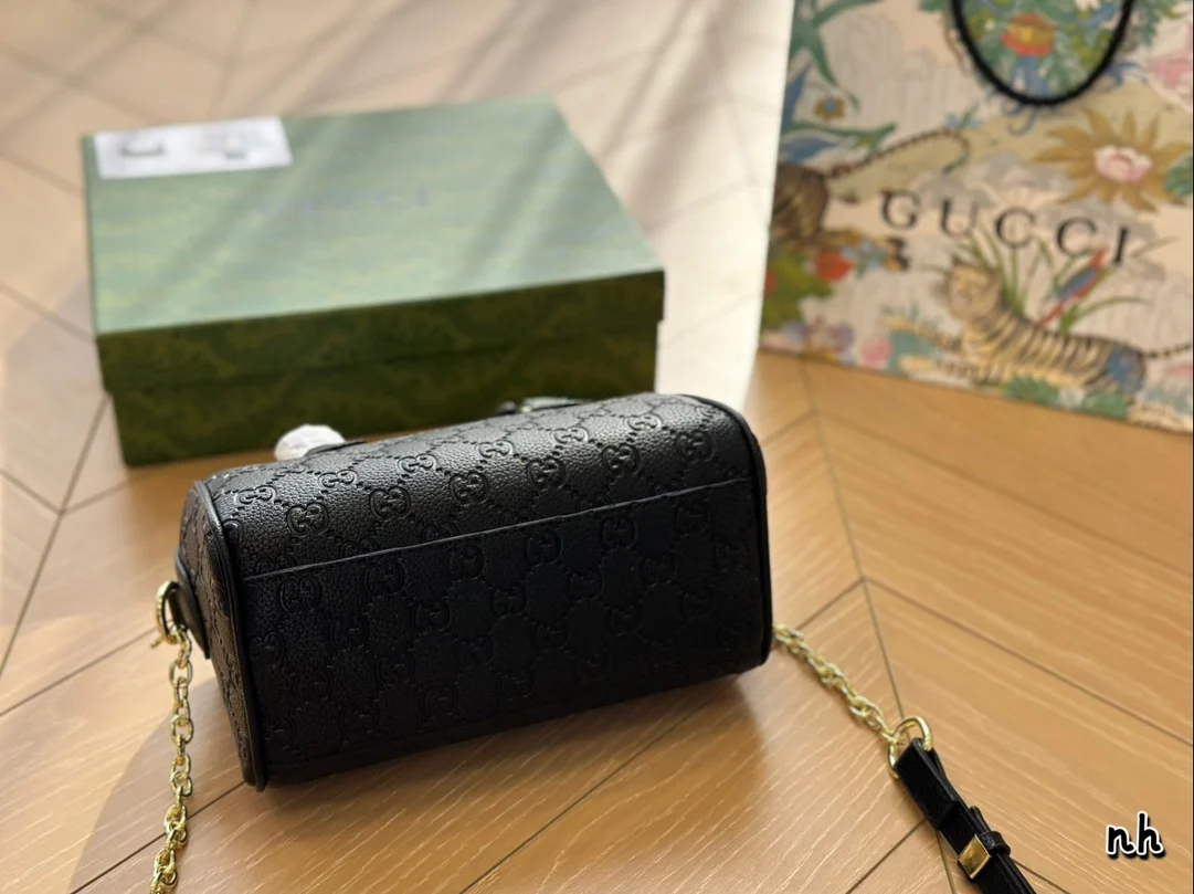 Gucci Speedy Boston Shoulder Bag