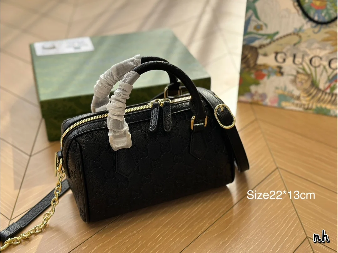 Gucci Speedy Boston Shoulder Bag