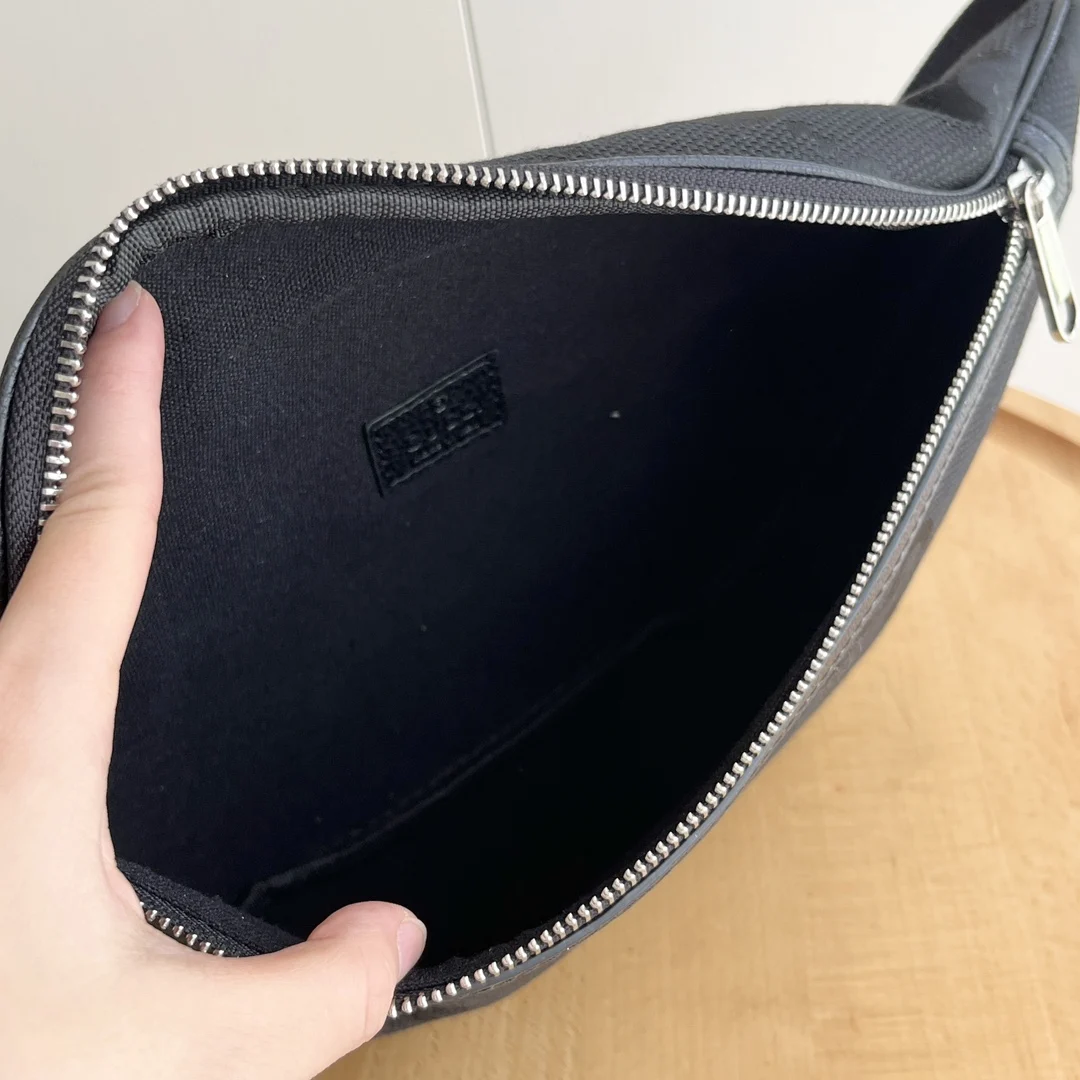 Gucci Super Double G Jumbo belt bag. Style: 696031