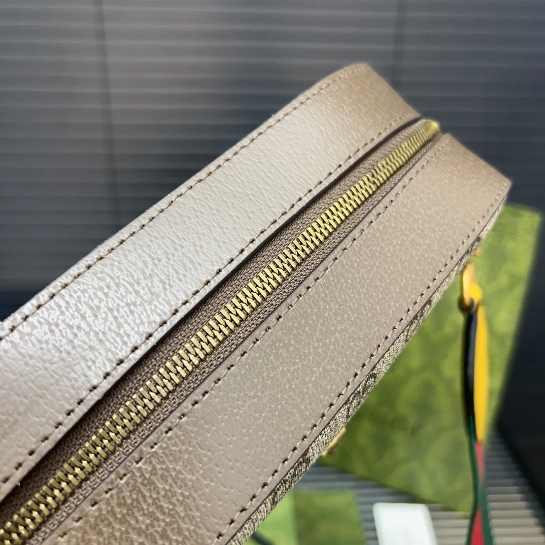 Gucci Camera Shoulder Bag Crossbody Bag