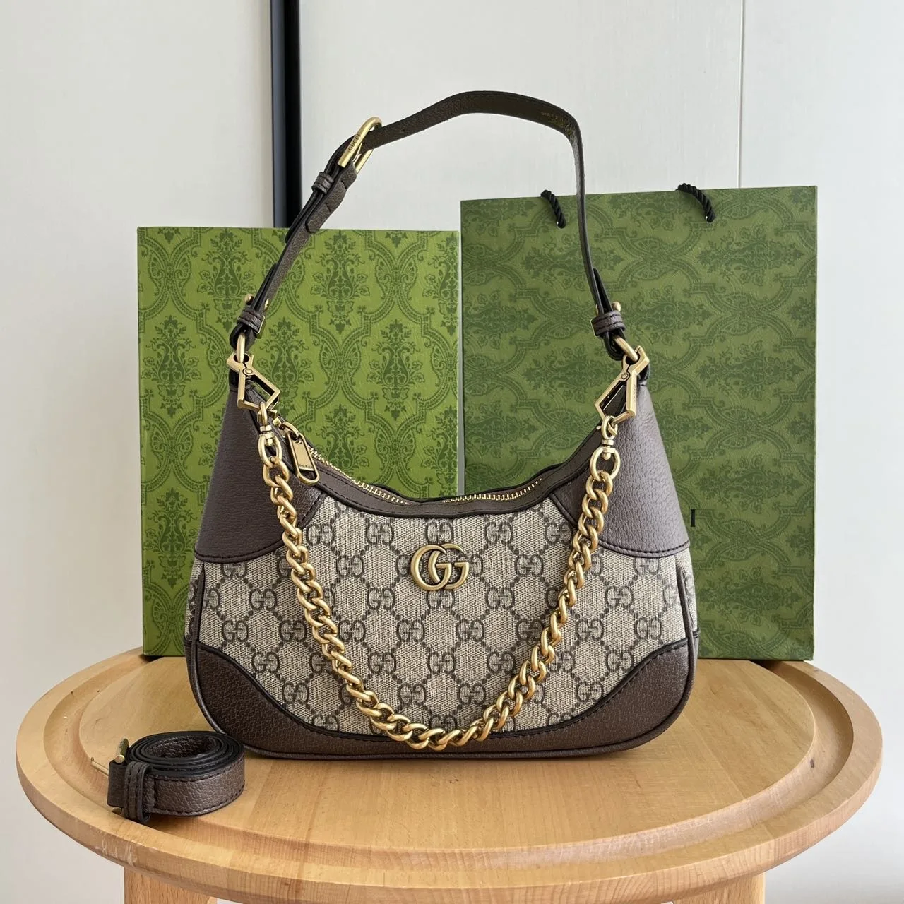 Gucci new Hobo Crescent Bag 731817