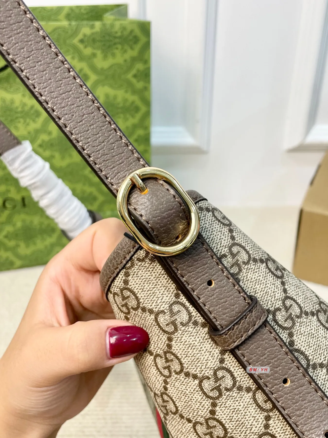 GUCCI Ophidia Bucket Crossbody Bag