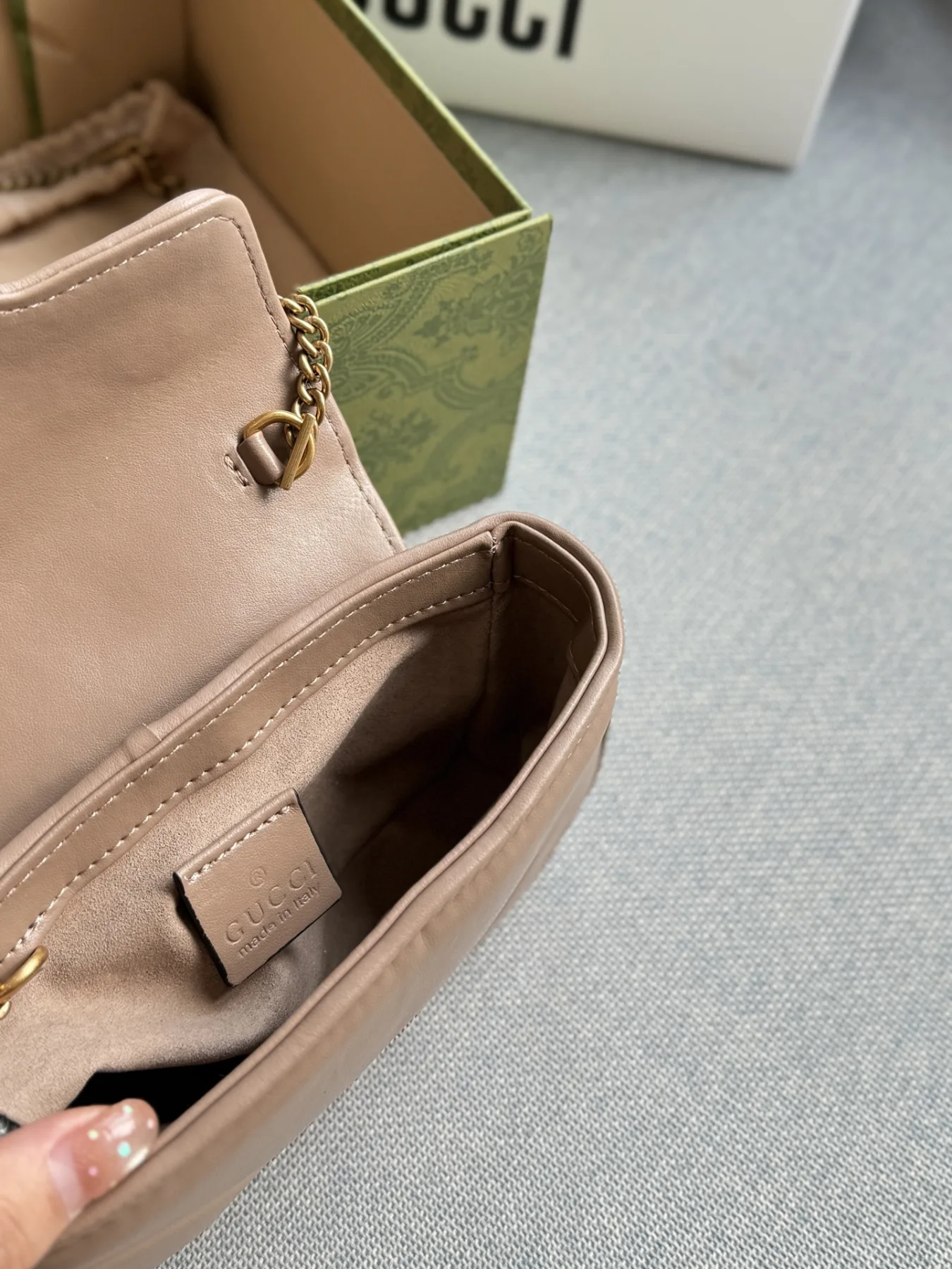 GUCCI Marmont Crossbody Shoulder Bag