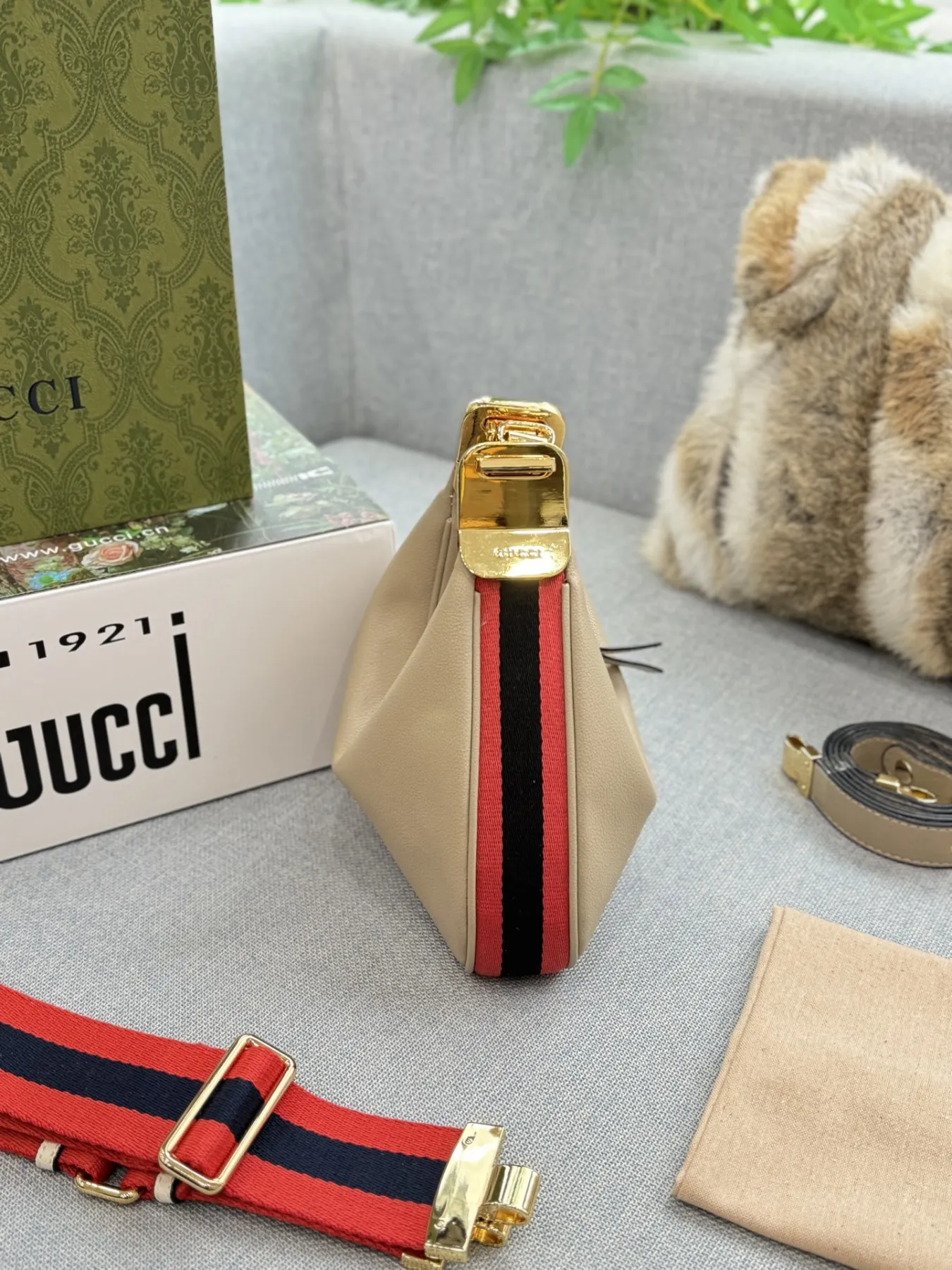GUCCI Biscuit Bag Attachment 270