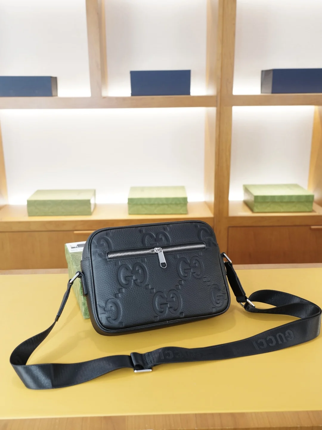 GUCCI Crossbody Shoulder Bag