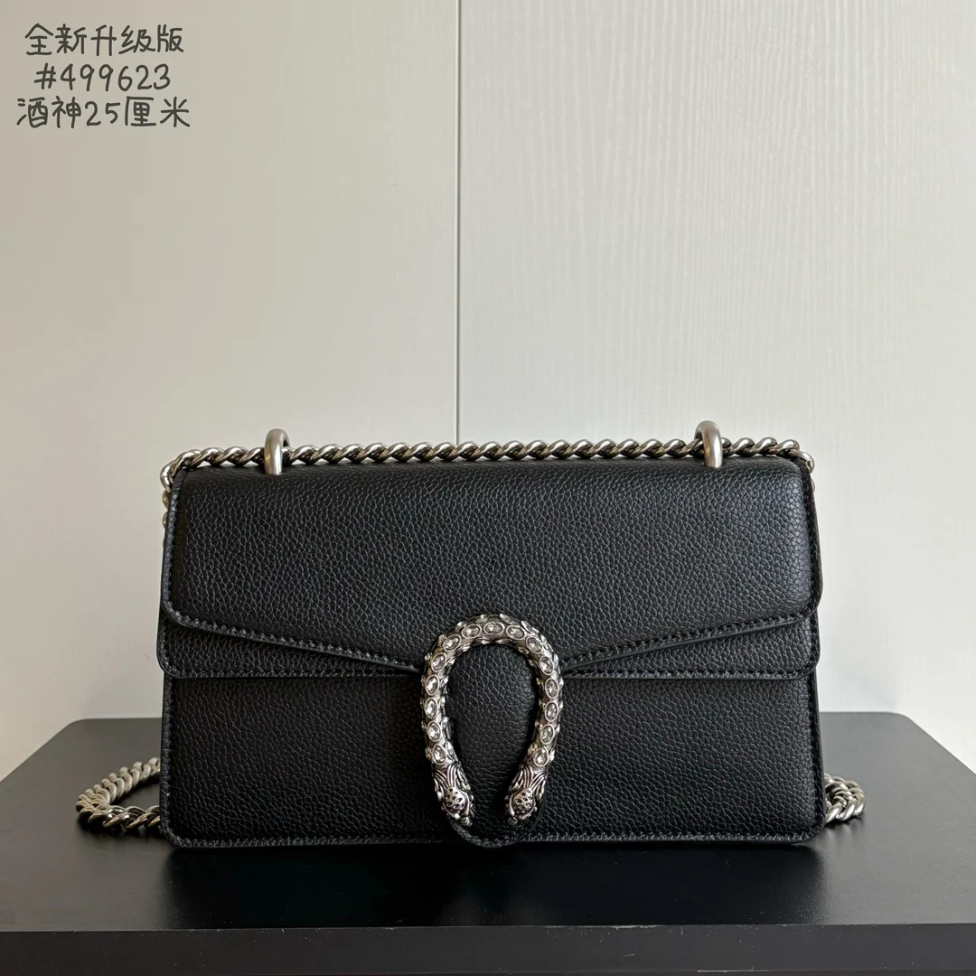 Gucci Dionysus Diamond Buckle Dionysus. Model: 499623