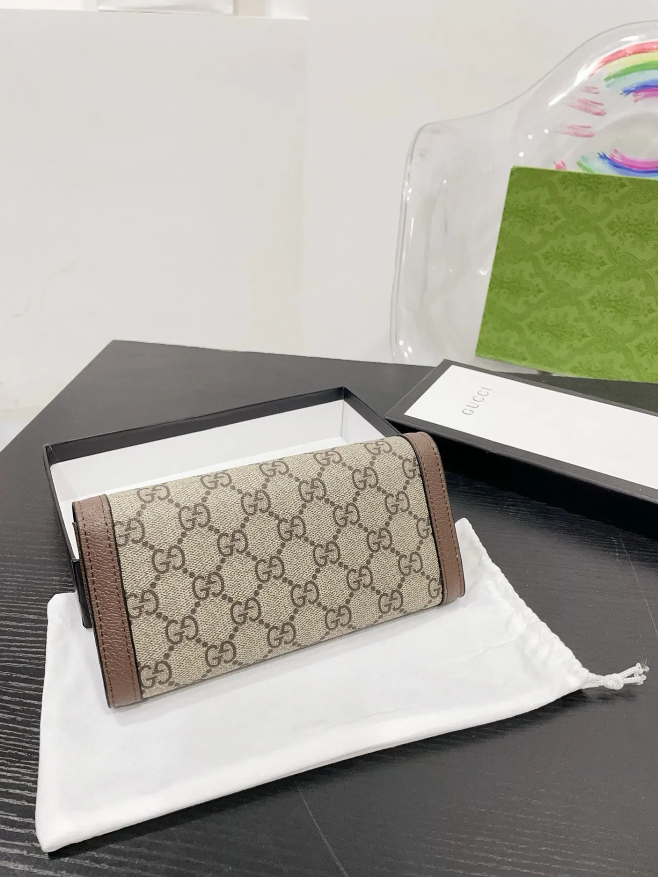 Gucci Wallet Style: 210