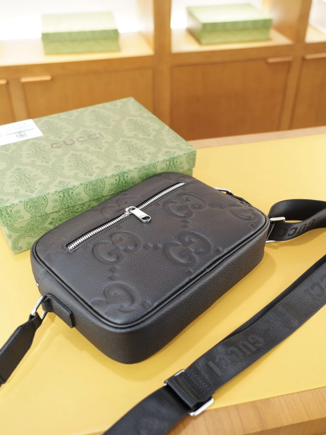 GUCCI Crossbody Shoulder Bag