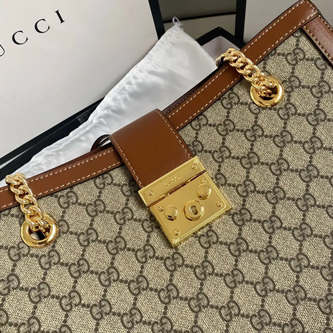 Gucci Padlock series double-strap shoulder bag. Style: 479197