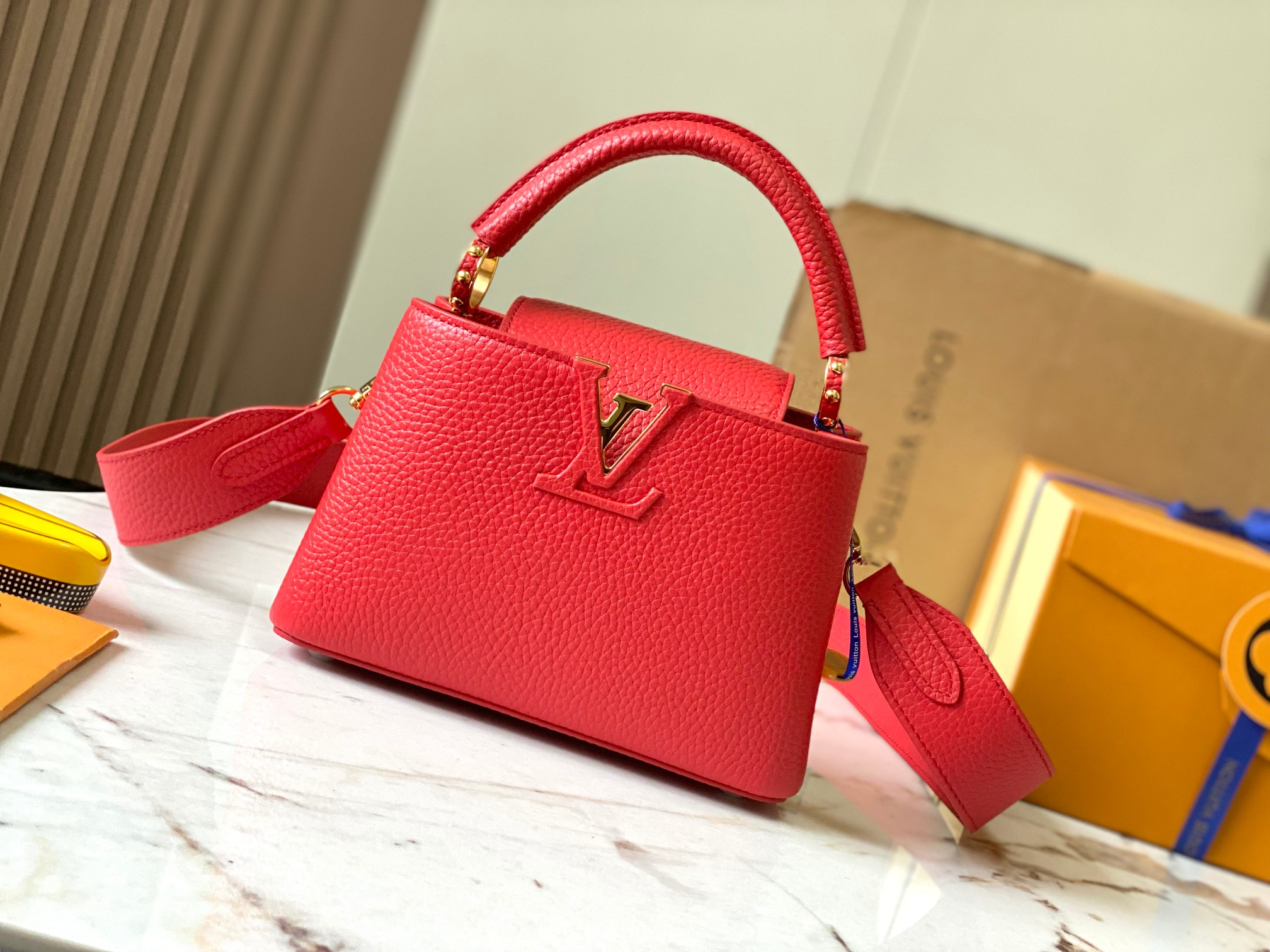 LOUIS VUITTON Taurillon Mini Capucines Scarlet  10A Quality