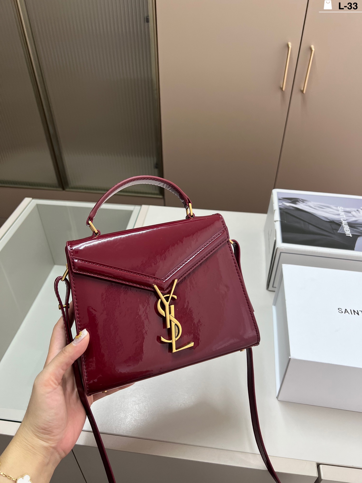 ​​YSL Cassandra 20cm Messenger Bag