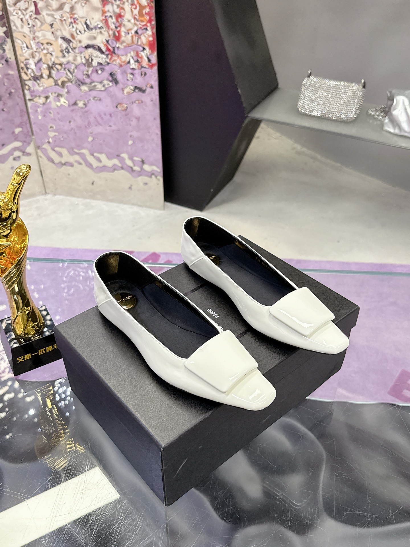 Saint Laurent YSL Classic Casual Single Shoes