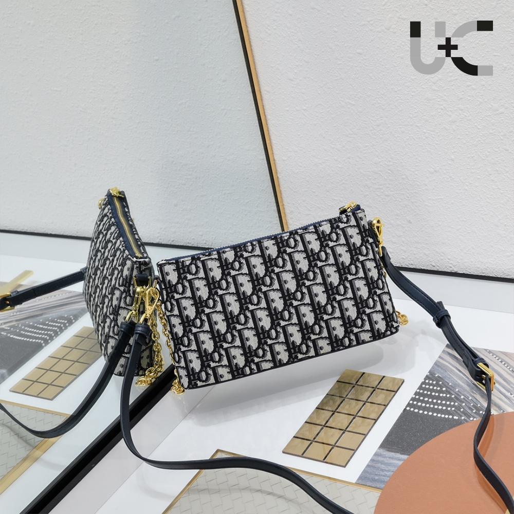 Dior 30 Montaigne Dior Misi Mini Chain Bag