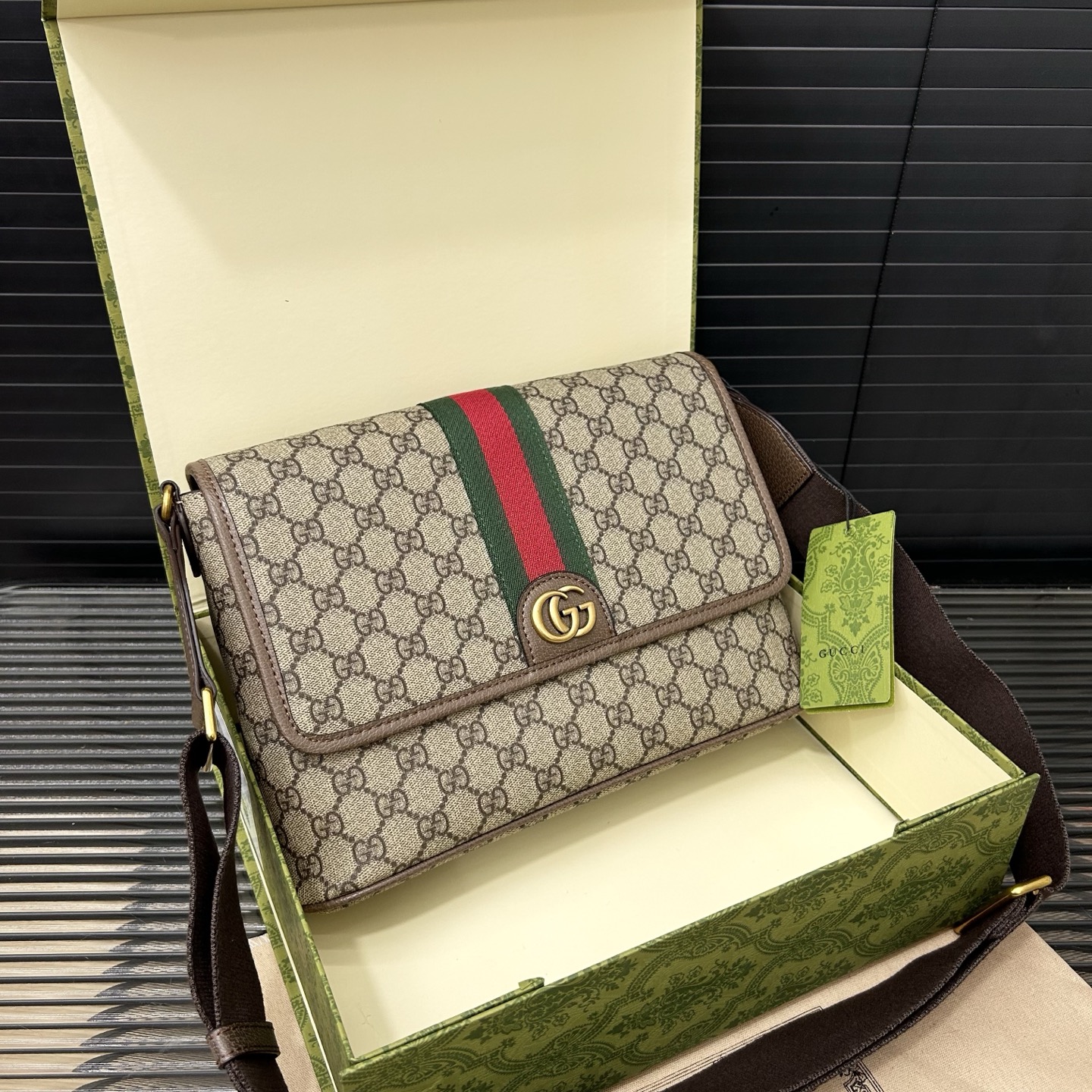 Gucci Ophidia Messenger Bag