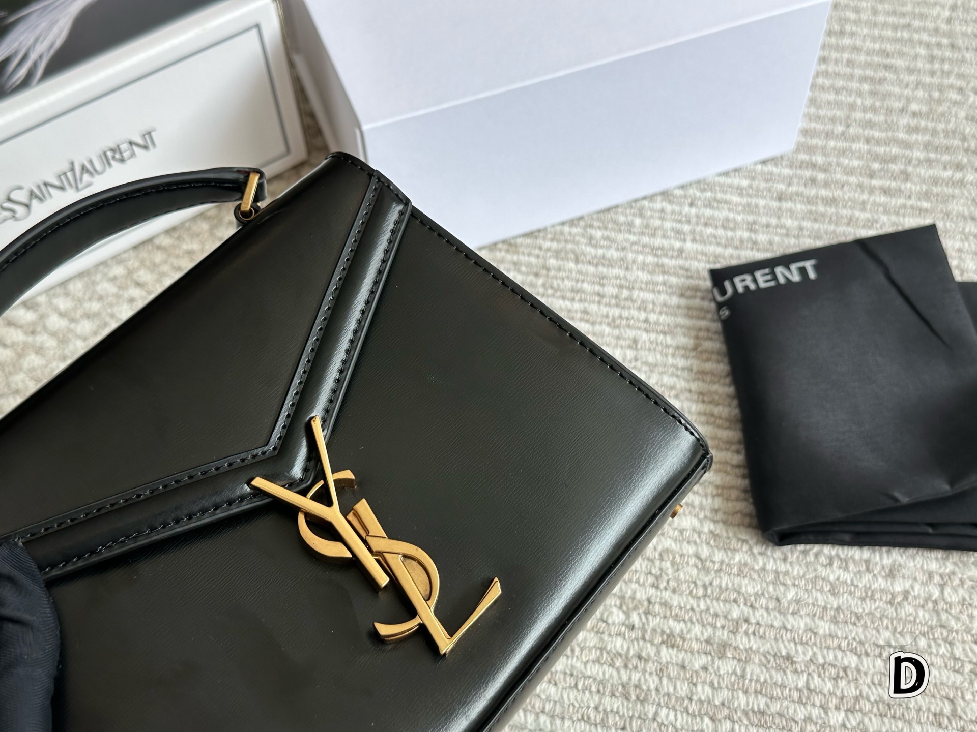 ​YSL Cassandra Mini Bag 20cm Rotating Y-Lock Chevron Grain