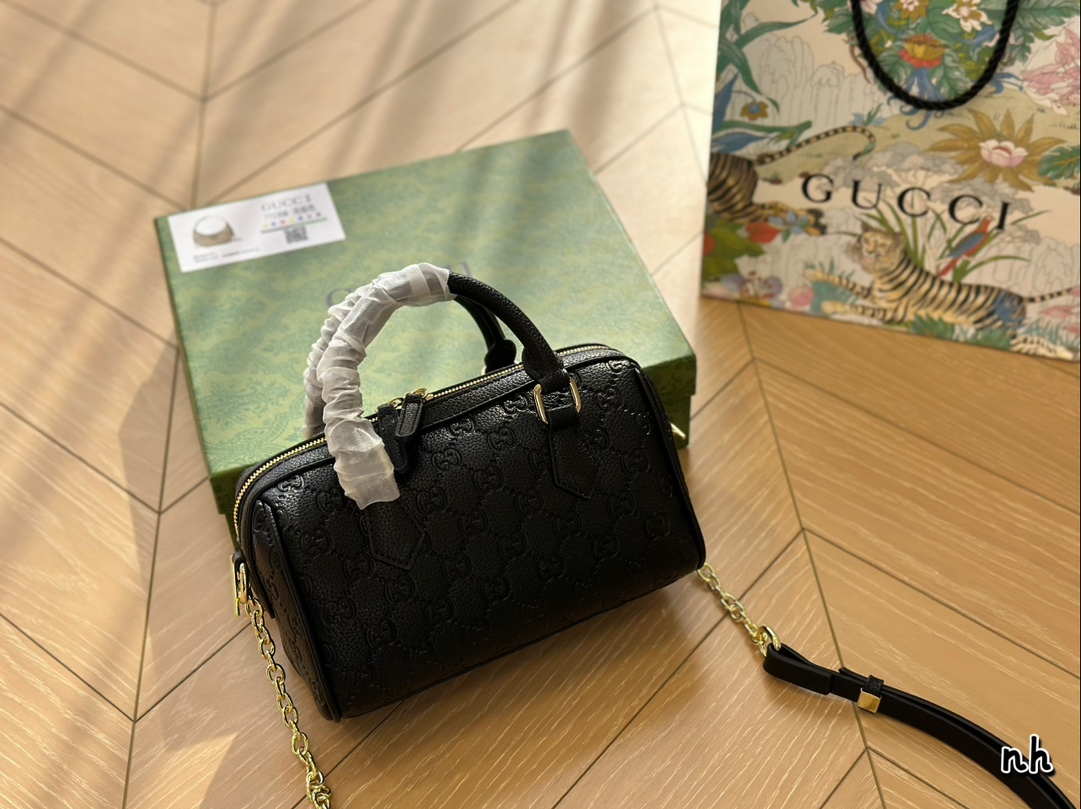 Gucci Speedy Boston Shoulder Bag