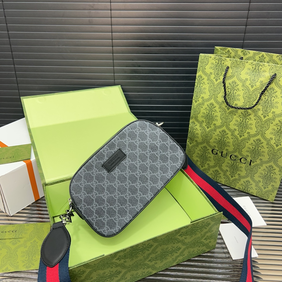 Gucci Camera Shoulder Bag Crossbody Bag