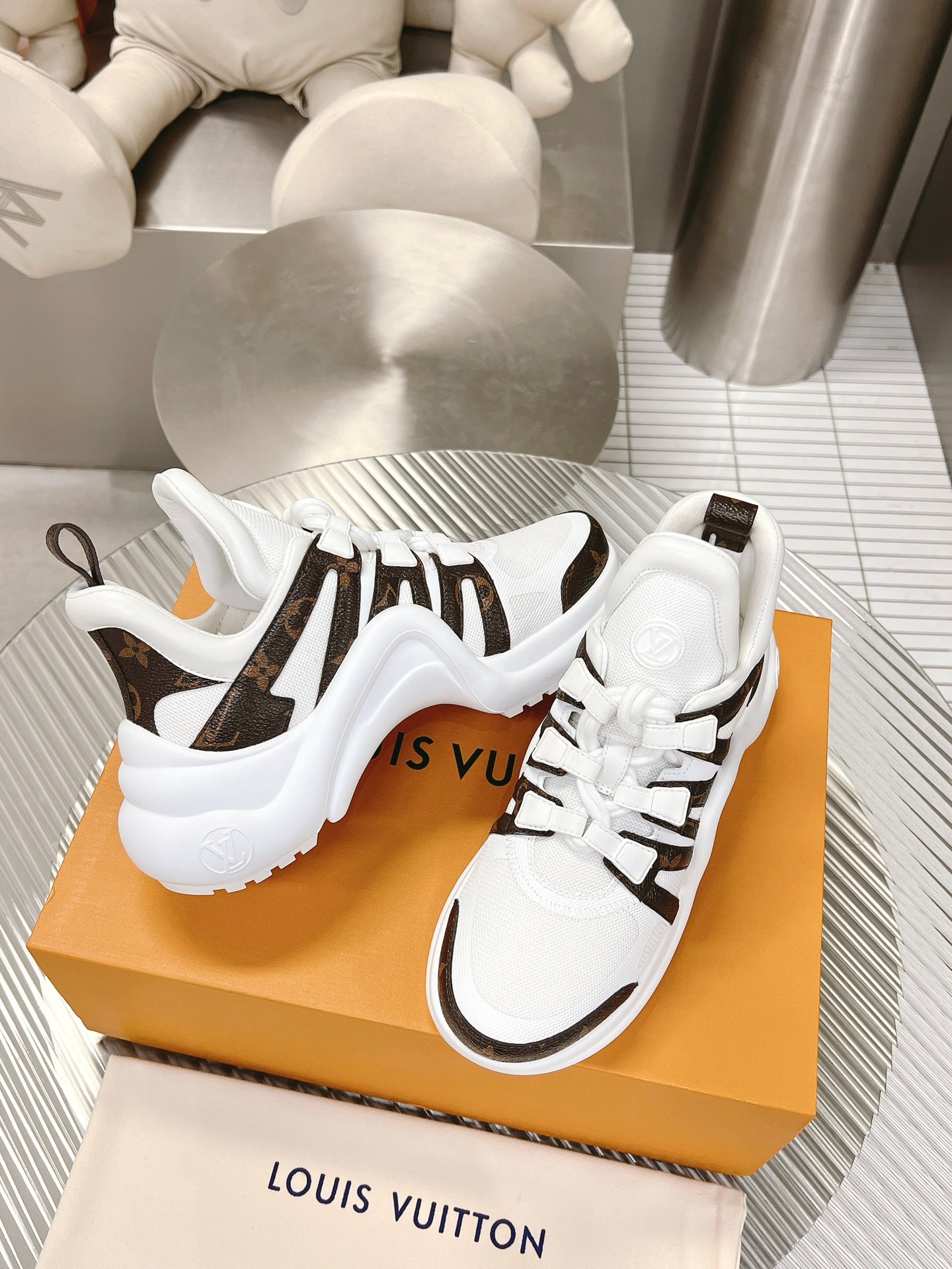 LOUIS VUITTON Shoes JH1118