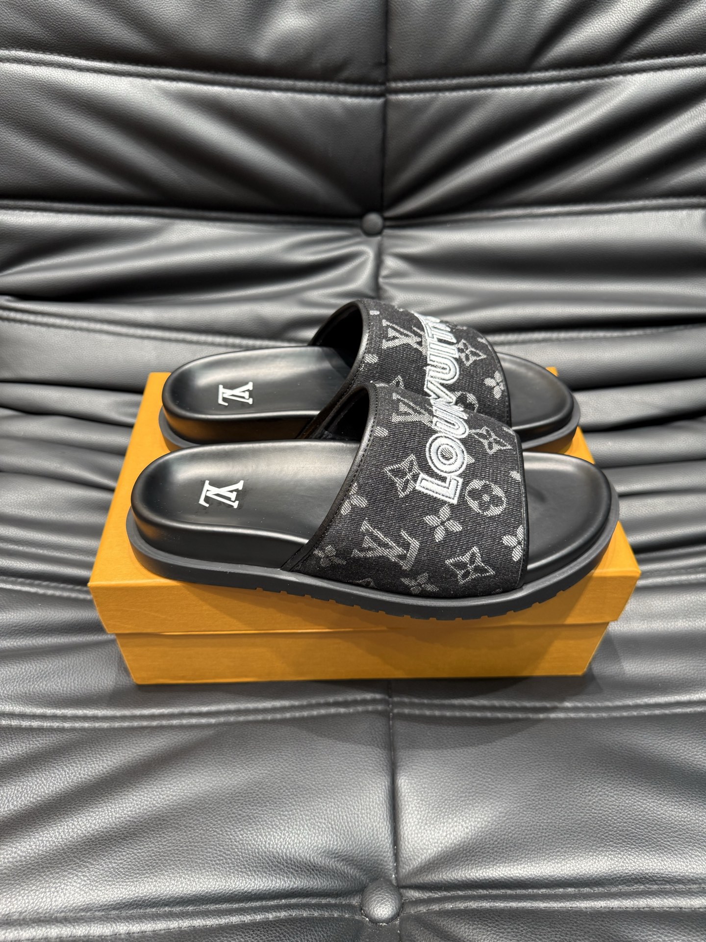 Louis Vuitton LV Slipper Sandals Shoes