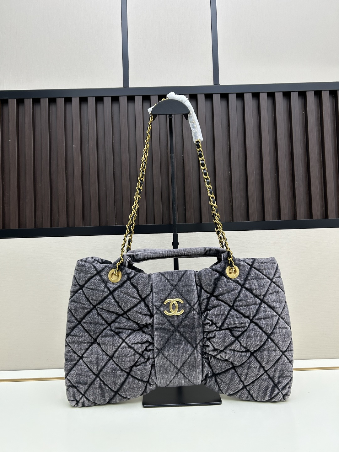 CHANEL 25K 99888 Washed Denim Large Bow Shoulder Bag