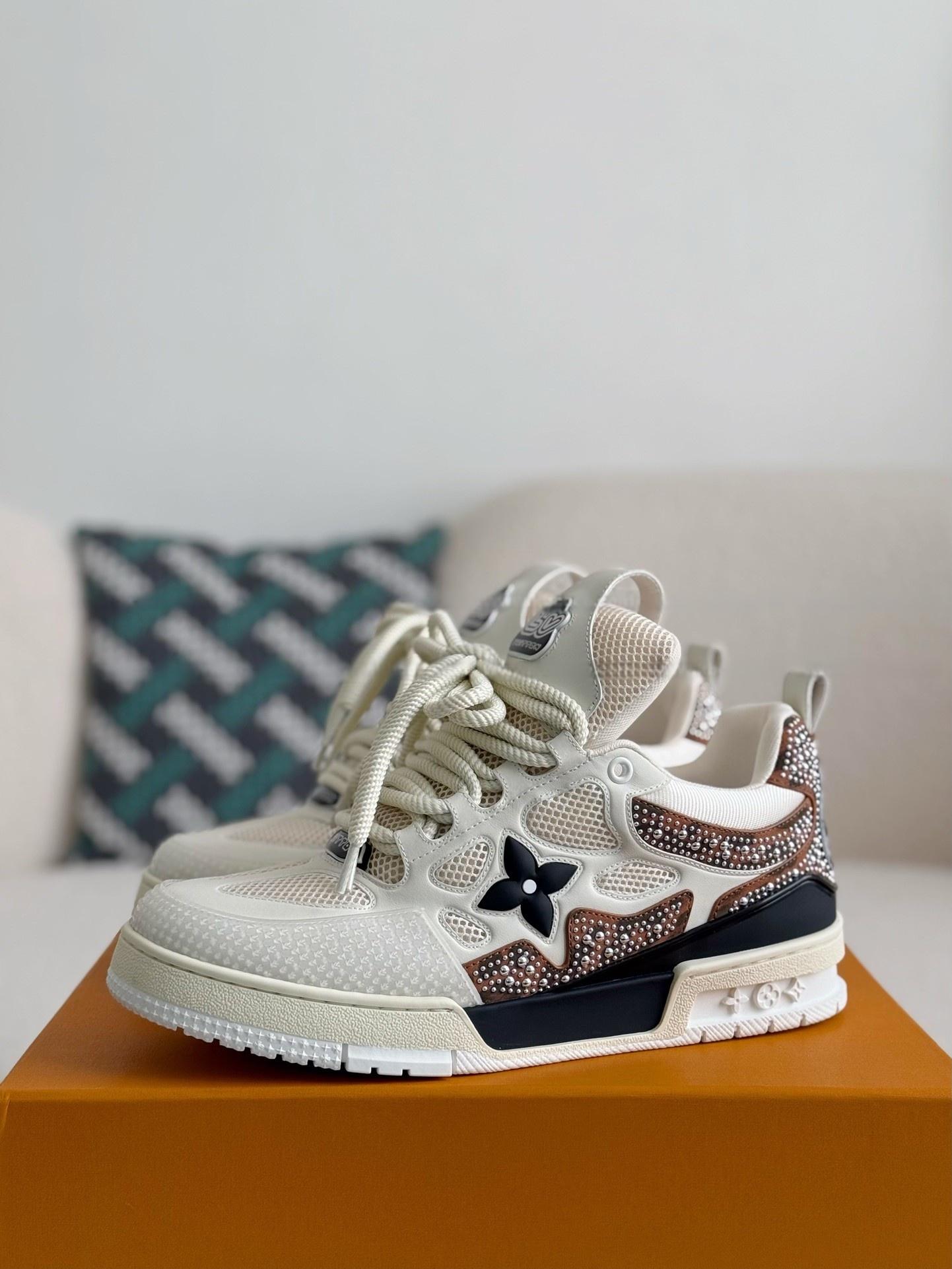 LOUIS VUITTON SKATE SNEAKERS