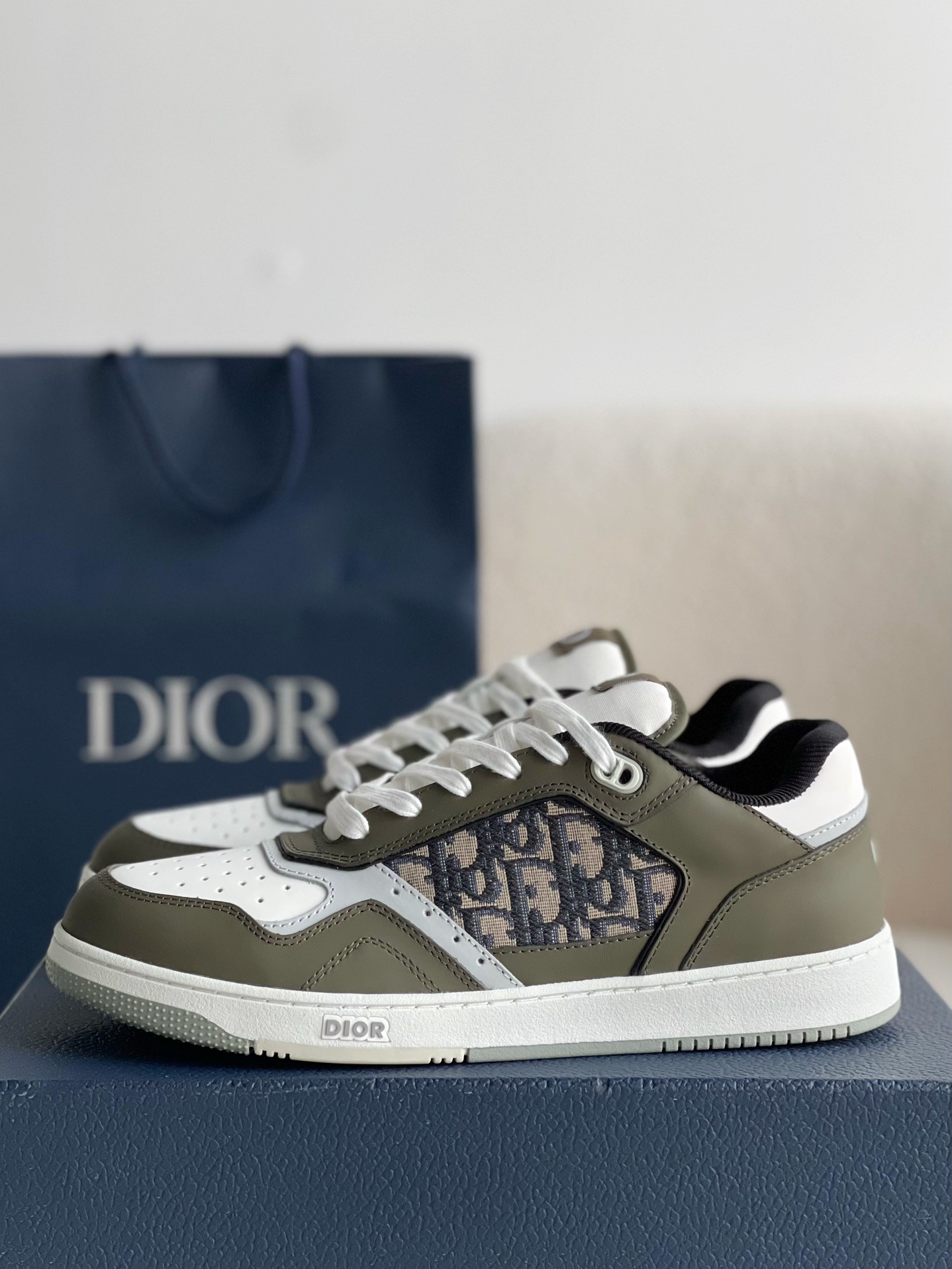 DIOR HIGH LEVEL B27 Sneaker  Shoes