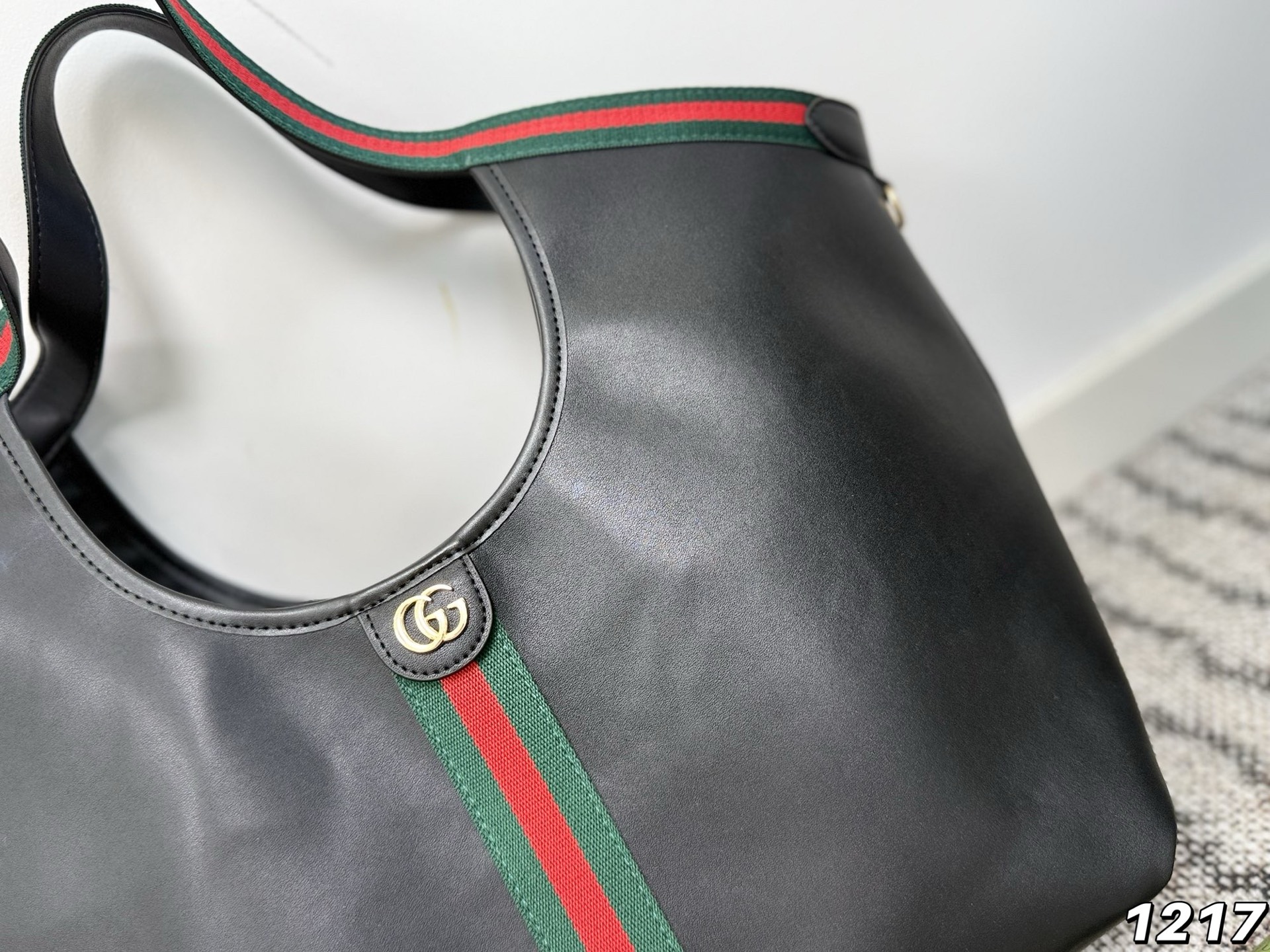 Gucci Giglio Tote Bag