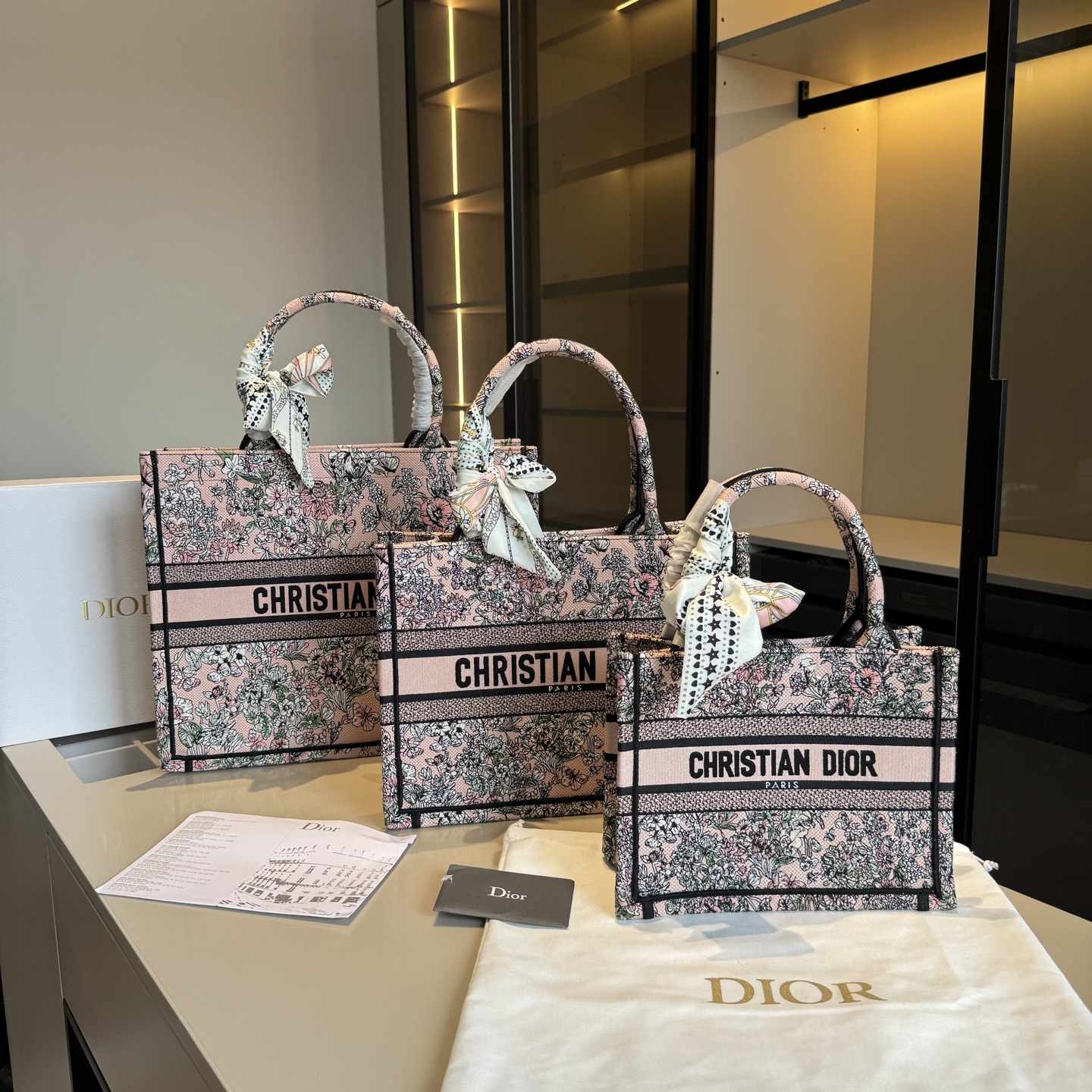 Dior Floral Embroidery Tote 10A