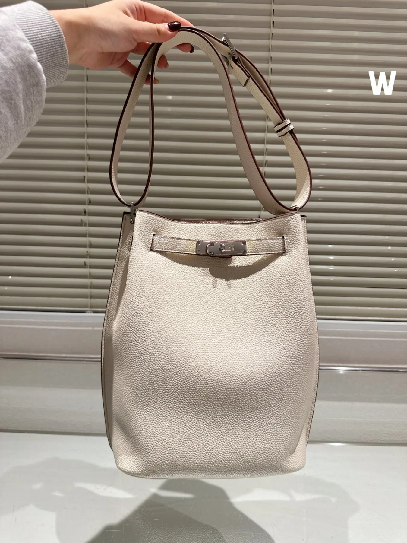 Hermès So Kelly handbag