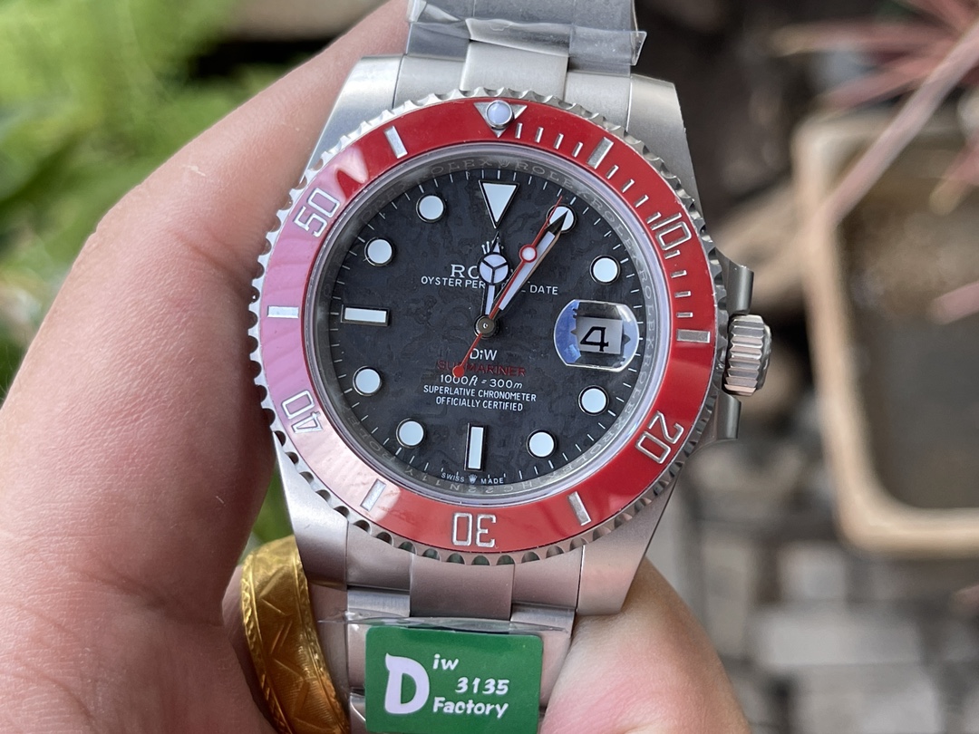 Hand-Painted Tropical Dial | Ceramic Luminescent Markers | Unisex 41mm Case  |300m Waterproof
