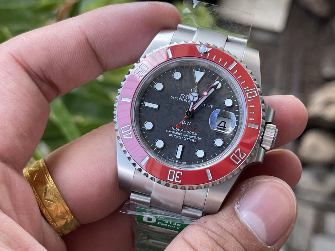 Hand-Painted Tropical Dial | Ceramic Luminescent Markers | Unisex 41mm Case  |300m Waterproof