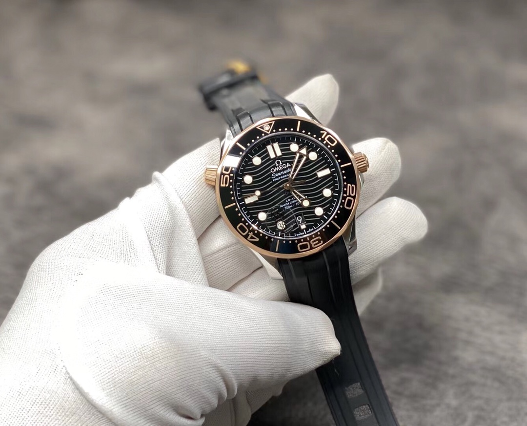 OMEGA Seamaster Diver 300M 42mm | Co-Axial Master Chronometer 300m Water Resistant | Ceramic Bezel | METAS-Certified (-0/+5s/day) | Global Duty-Free