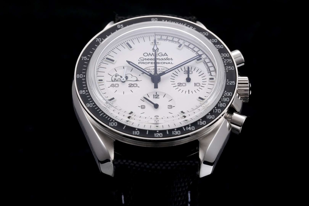 Omega Speedmaster Professional Moonwatch 2025 Edition – Swiss Automatic Chronograph, Stainless Steel Black Dial, Sapphire Crystal, 50M Water Resistant, Limited NASA-Inspired Luxury Timepiece