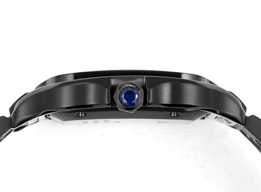 THB Santos 2025 – Aviation-Inspired Rubber Strap Watch, Swiss Quartz Movement, 100M Water Resistant, Lightweight Unisex Design, Day/Night Luminous, Sport Luxe Durability