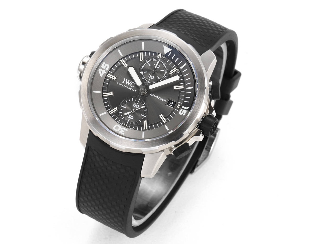 IWC Big Pilot's Shark Special Edition 2025 Ultimate 1:1 Super Clone – Ceramic Case, Swiss Automatic, 300M Water Resistant | Luxury Diver Watch for Extreme Sports & Collectors