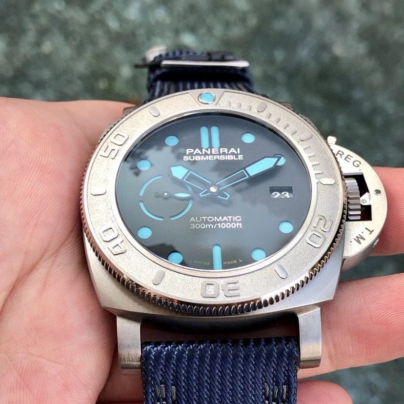 TIMELESS 2019 MASTERPIECE: Panerai Luminor PAM985-47mm - Floating Logo E-commerce Titles