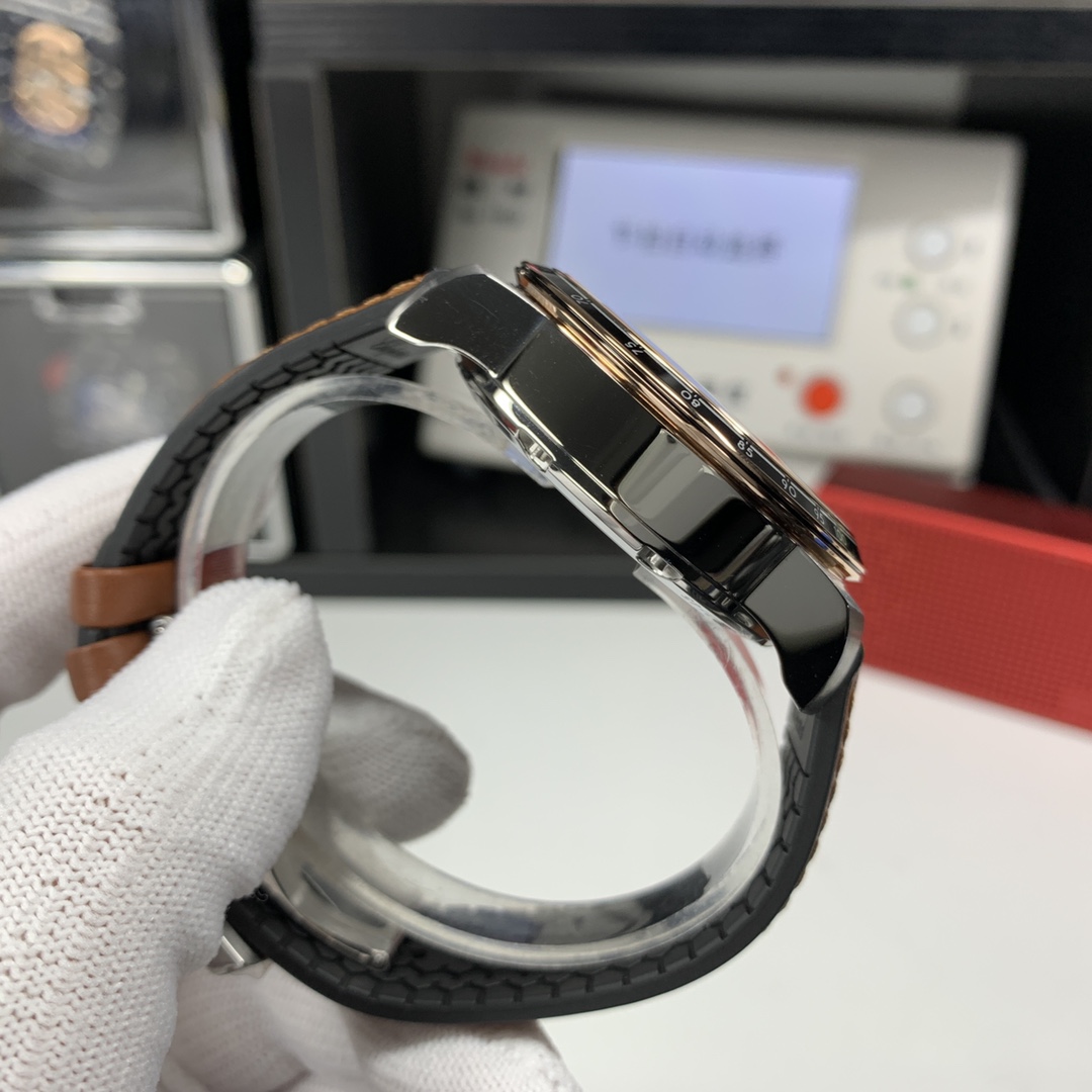 Exclusive Chopard 2019 Mille Miglia Race Edition: Certified Chronometer - Fast Int'l Delivery E-commerce