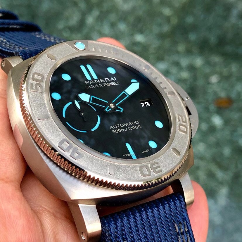 TIMELESS 2019 MASTERPIECE: Panerai Luminor PAM985-47mm - Floating Logo E-commerce Titles