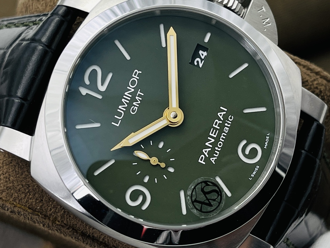 2025 Phantom Green PAM1056: VS 44mm Stealth Ops - Last 9 Units