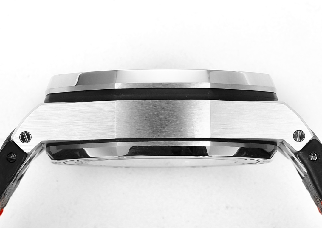 AP Royal Oak Offshore RO Offshore Chronograph 42mm | 15% Off + Free Engraving