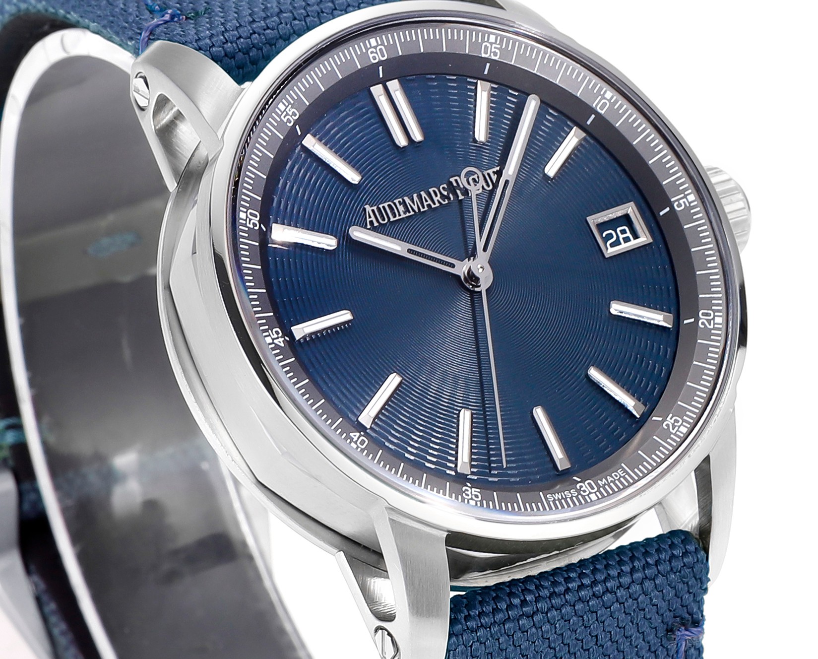 AP CODE 11.59 Grande Feu Enamel: Hand-Fired Blue Dial & 18k Gold Case
