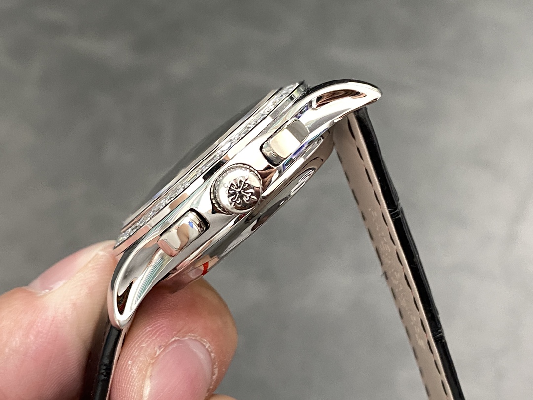 Patek Philippe 5969R-001 Ultra-Thin Chronograph | Rose Gold Salmon Dial | 2025 New Release