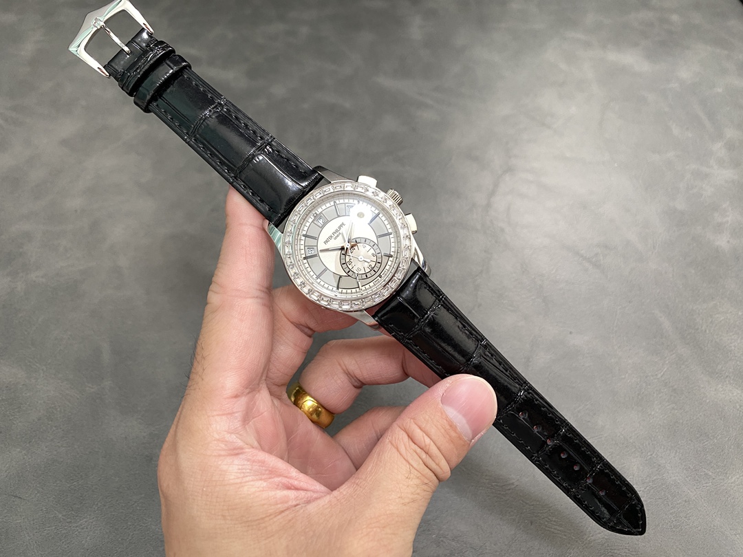 Patek Philippe 5969R-001 Ultra-Thin Chronograph | Rose Gold Salmon Dial | 2025 New Release