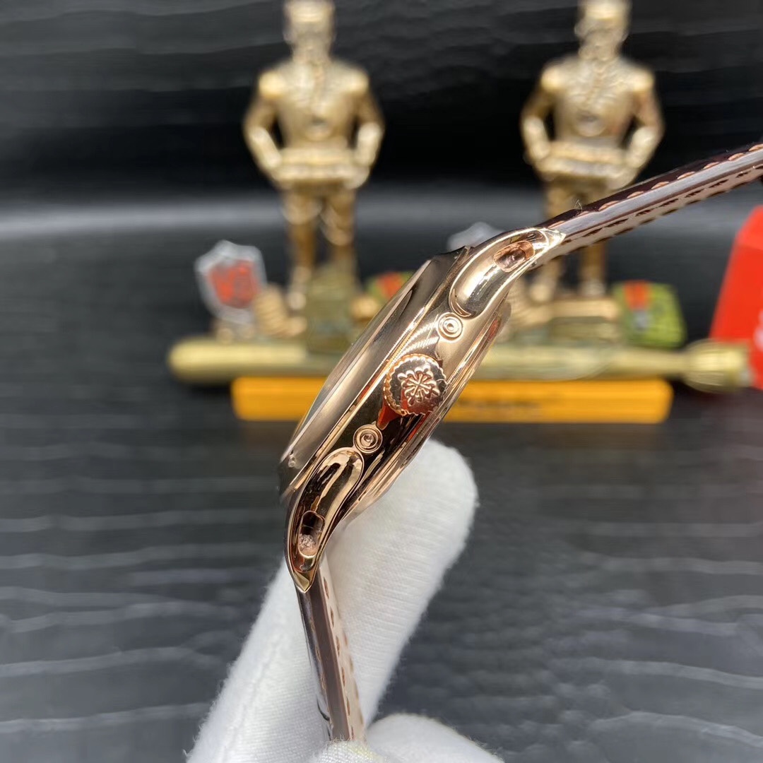 Patek Philippe 5205G-001 Annual Calendar Chronograph | White Gold Guilloché Dial | 2025 New Release