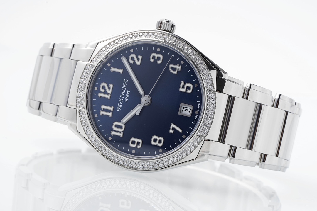 Patek Philippe Twenty~4 Ref. 7300/1200R-001 | First Mechanical Edition | Diamonds & Rose Gold