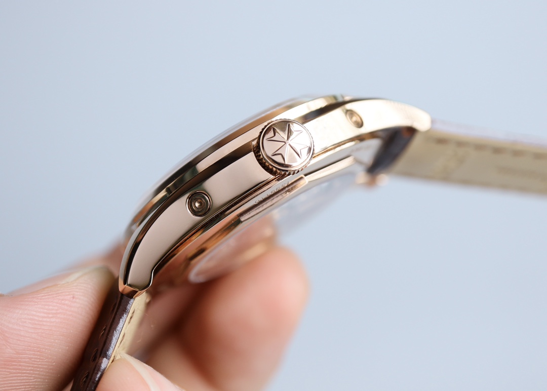 Vacheron Constantin Fiftysix 4000E Series: Automatic Steel Watch Collection (B548/B439/B438/B065)｜Silver & Blue Dials