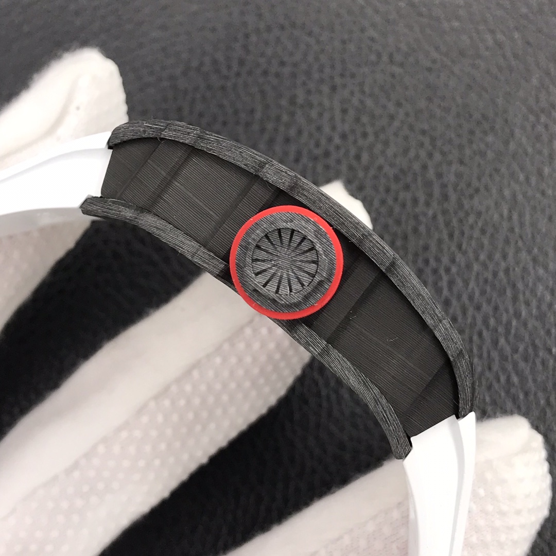 Richard Mille RM035-2 Carbon NTPT® Ultra-Light (<38g) - RMUL3 Skeleton Movement 50h PR