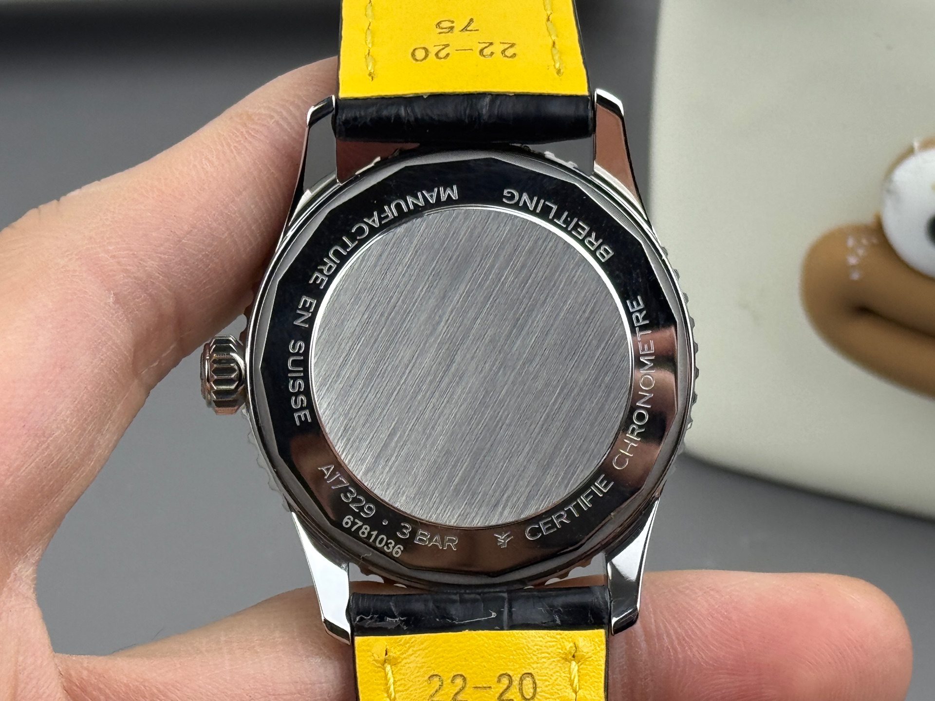 Professional Pilot Watch: BREITLING Navitimer 1 Automatic 41mm | GMT Slide Rule & Date