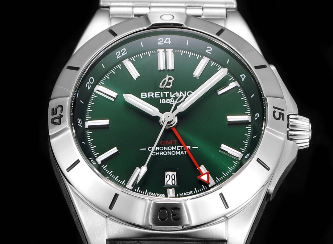 Limited Stock BREITLING Chronomat 40 Automatic Ref. A32398101M1A1