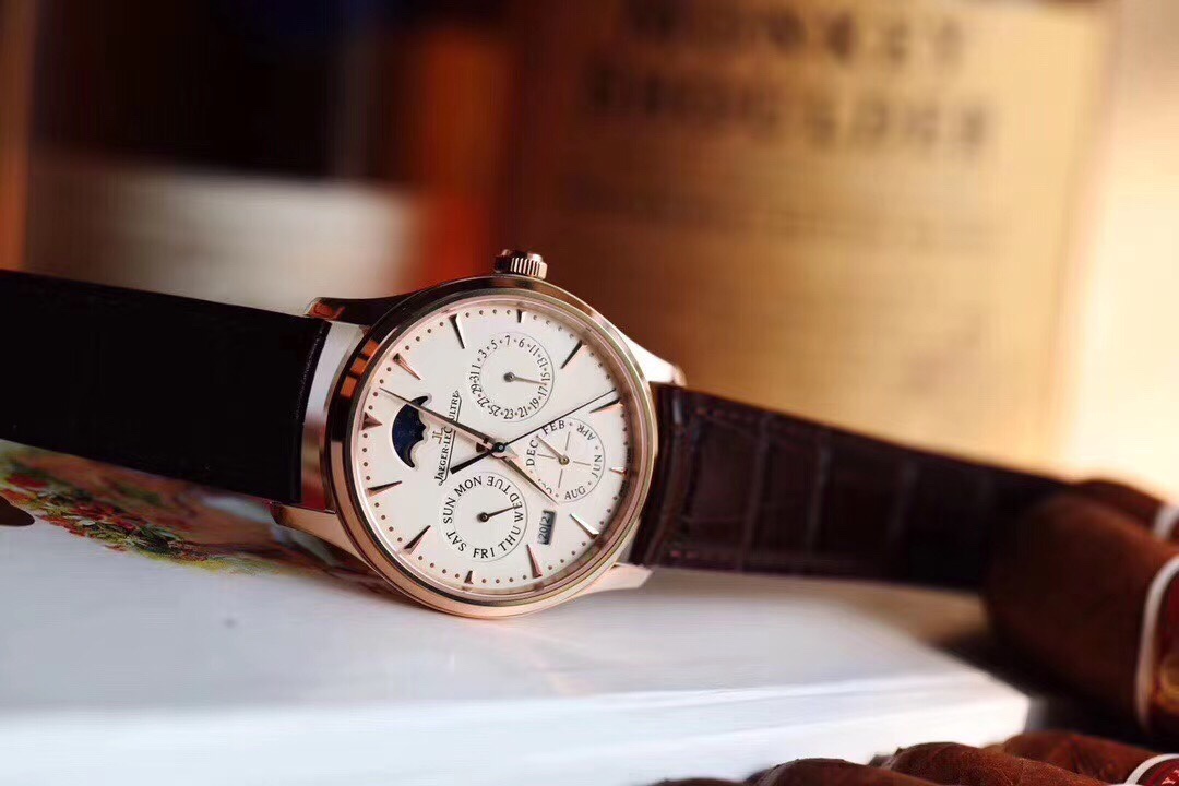 Jaeger-LeCoultre Master Ultra Thin Perpetual Calendar White Dial | Automatic Ref.130842J | Moonphase & Stainless Steel